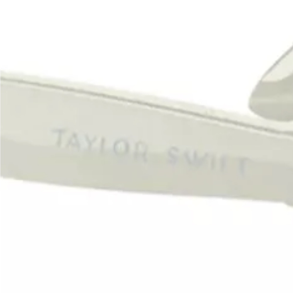 Taylor Swift 1989 Cream | Seagull Sunglasses| New in Package! SOLD OUT Official‌ - Picture 2 of 4
